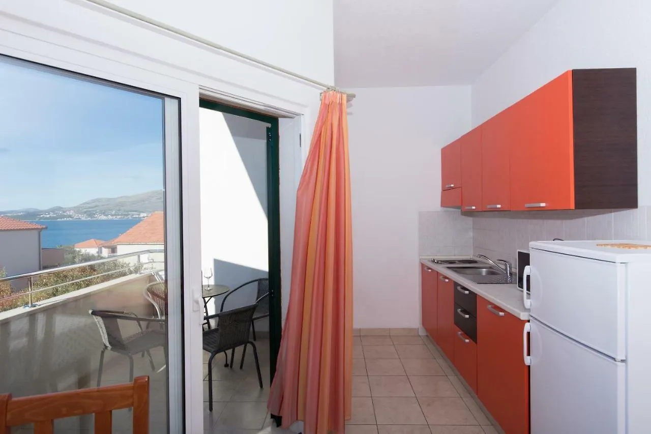 Apartments Fumija Trogir