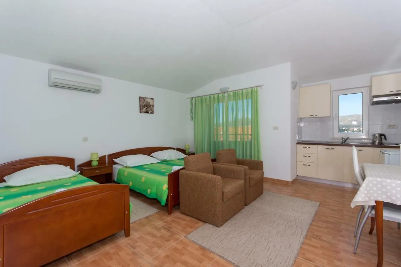 Apartments Fumija Trogir Chorwacja