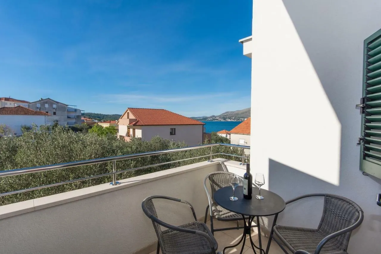 Apartments Fumija Trogir Croatia