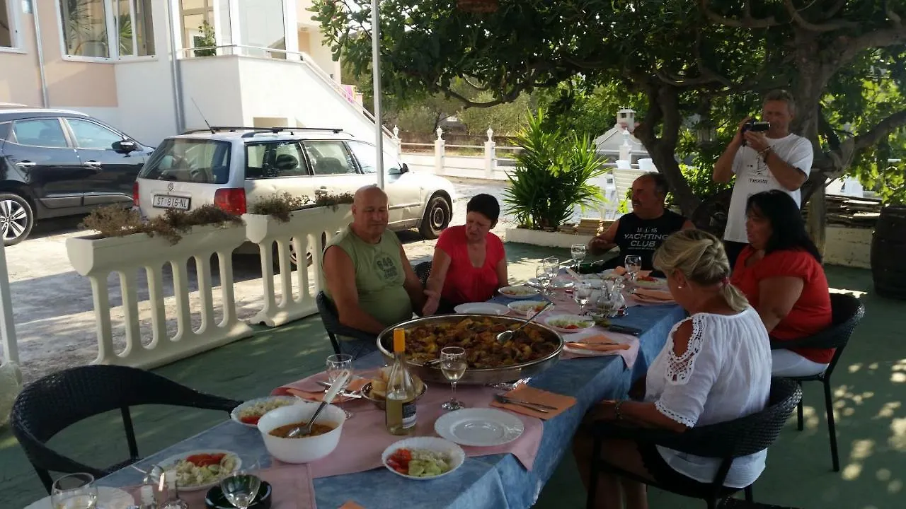 Apartments Fumija Trogir